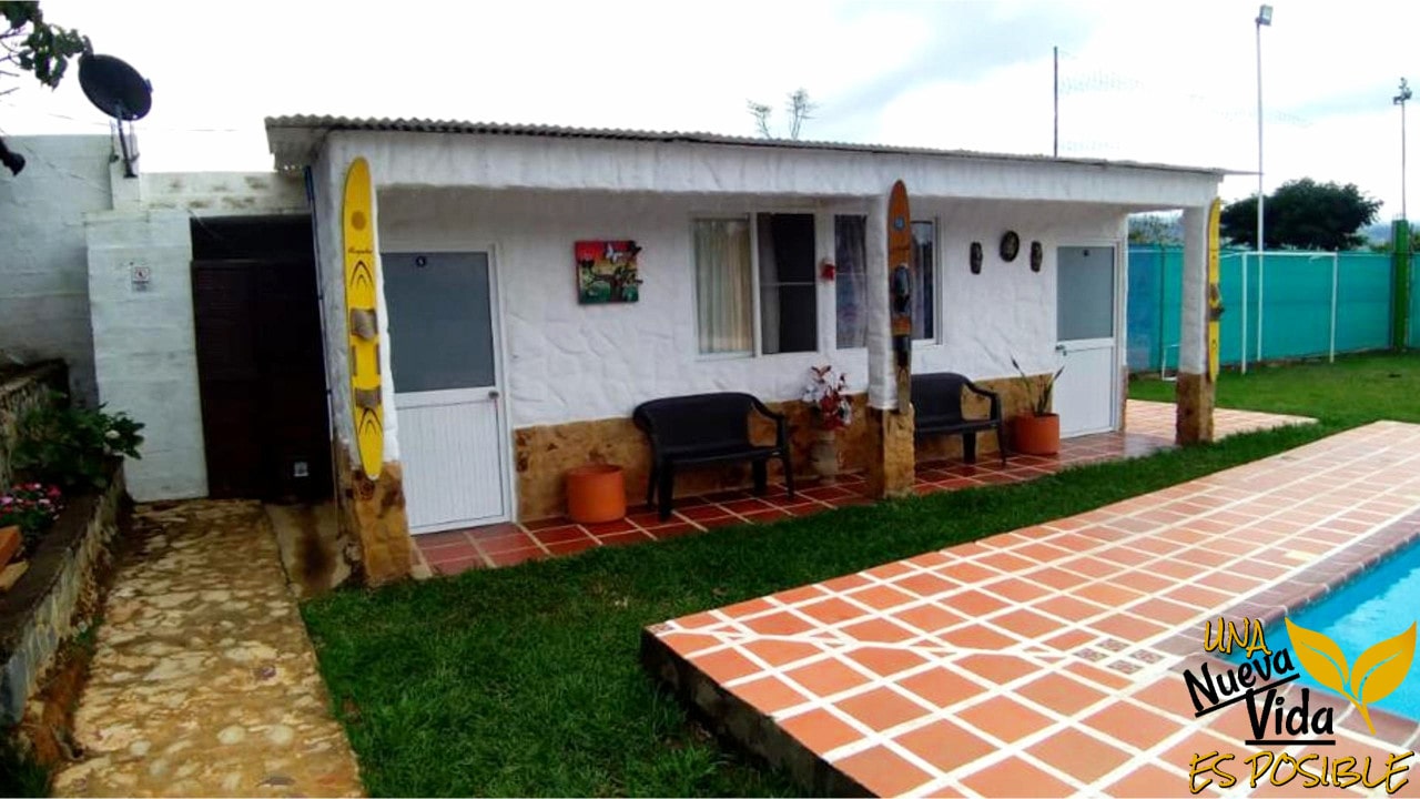 fundaciones para rehabilitacion de personas, menores jovenes adolescentes, mujeres del gobierno privados cristianos en valle mejores centros de rehabilitacion para drogadictos y adictos al alcohol en zarzal sevilla roldanillo guacari calcedonia bugalagrande alcala ulloa valle del cauca colombia